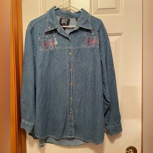 Quizz NY size 22 women’s denim button-down shirt w/red white & blue cat theme
